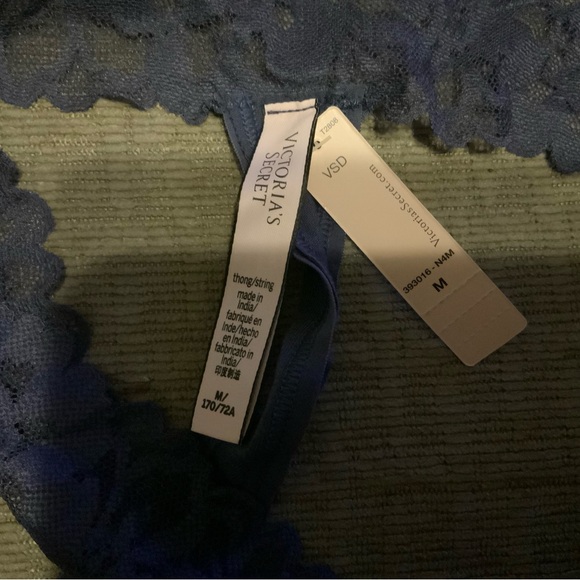 Victoria's Secret NWT Navy Lace Panty - Picture 3 of 4